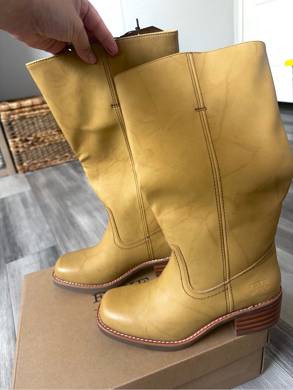 FRYE Miranda Banana Boot - Picture 13 of 15